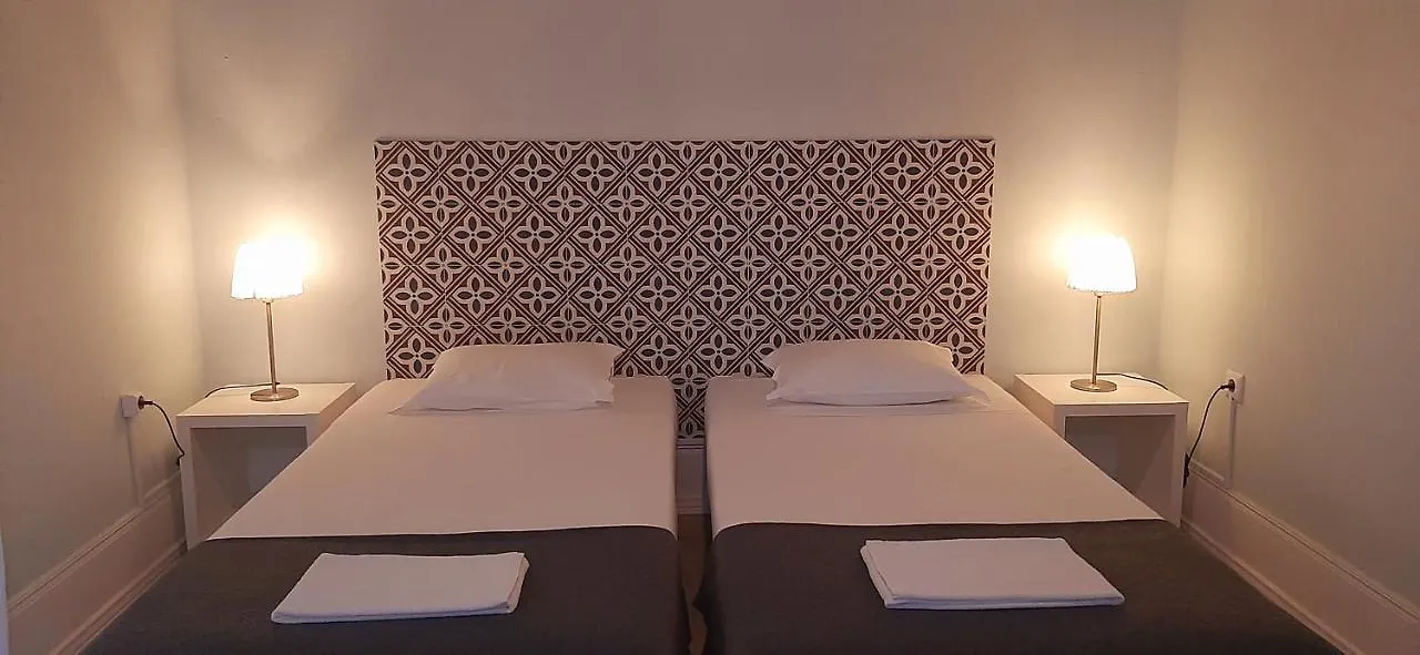 Hostel A Casa Da Arvore Faro 0*,  Portekiz